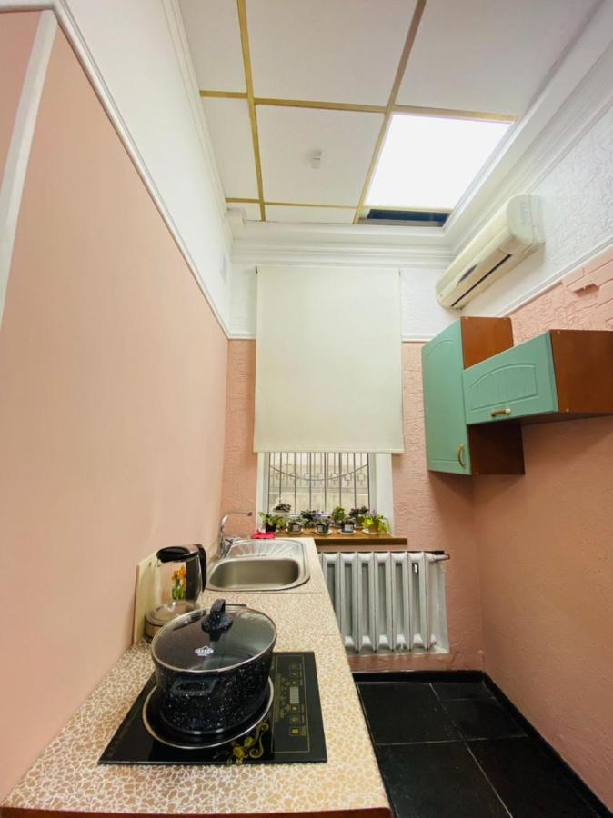 Бульвар Эркиндик74 Bischkek Exterior foto